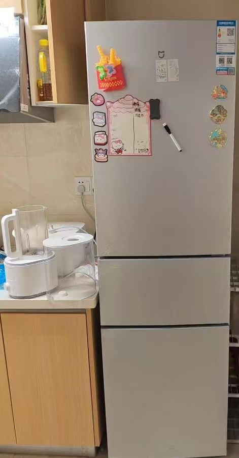 TCL三门冰箱210升